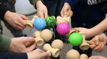 1.02. Atvērtā nodarbība - KENDAMAS IZAICINĀJUMS