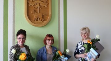 Jēkabpils pašvaldība pasniedz apbalvojumus bibliotēkas darbiniekiem