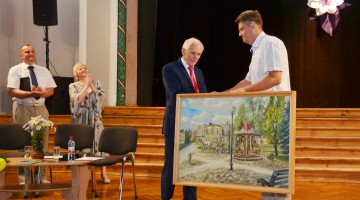 Kustinu dzīvi. 60 gadi žurnālista ceļos un neceļos
