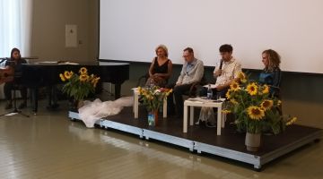 Dzejas lasījumi “Dzeja elpo vārdos