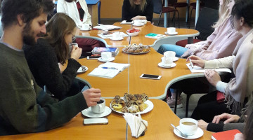 Interešu apvienības “Literāts” tikšanās ar dzejnieci Ingu Pizāni