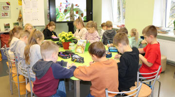 Pirmā tikšanās ar bibliotēku un Vinniju Pūku!