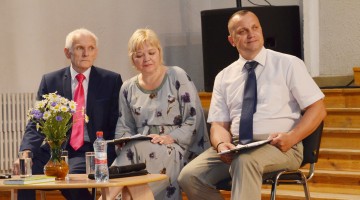 Kustinu dzīvi. 60 gadi žurnālista ceļos un neceļos