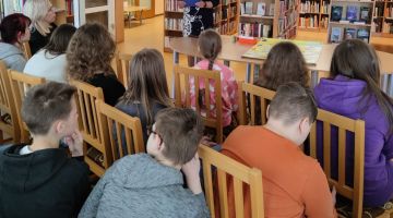Eiropas diena Salas bibliotēkā kopā ar Salas vidusskolas skolēniem
