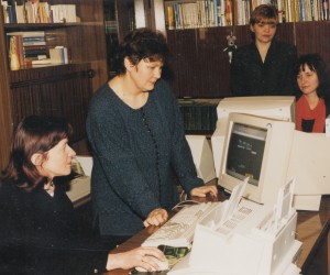 Pirmais dators ar interneta pieslēgumu bibliotēkā (1999)