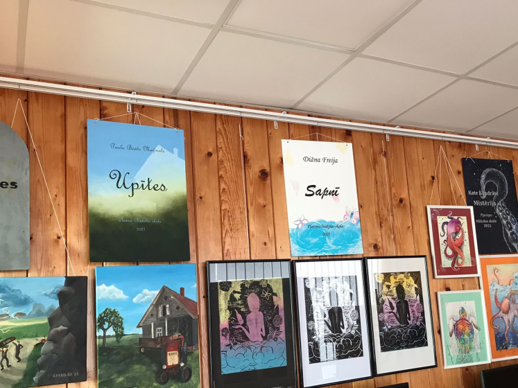 Krustpils bibliotēka aicina uz gleznu izstādi